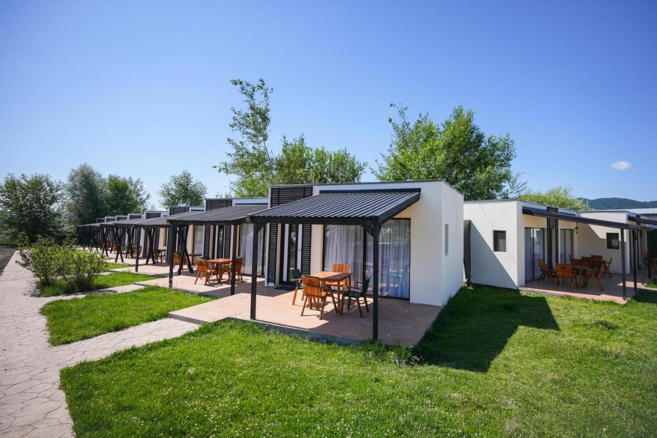 Вілла Bungalowuri "Doi Cocosi " Хорезу Екстер'єр фото