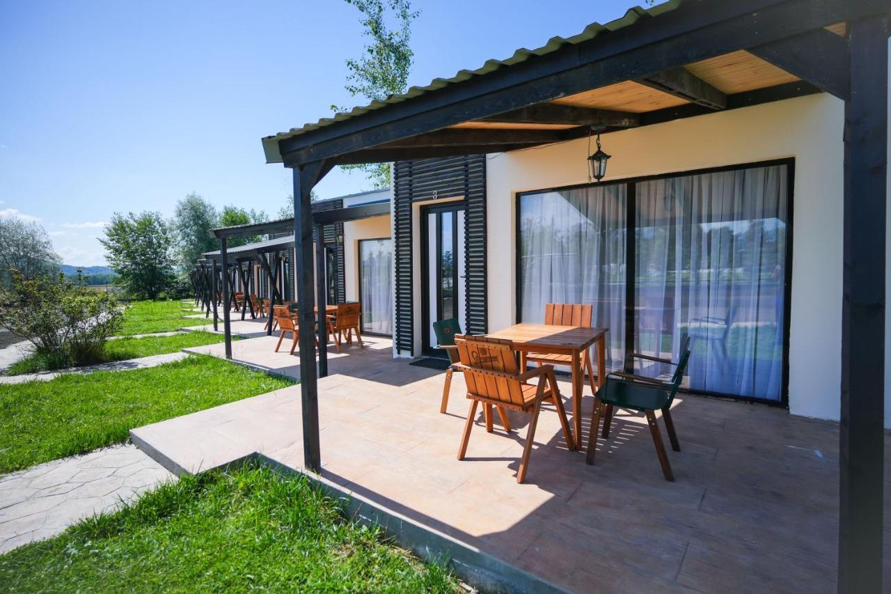 Вілла Bungalowuri "Doi Cocosi " Хорезу Екстер'єр фото