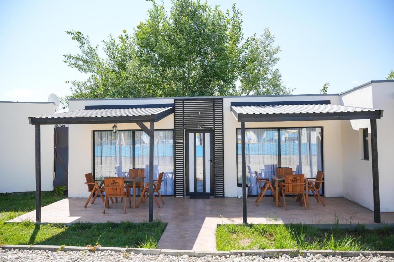 Вілла Bungalowuri "Doi Cocosi " Хорезу Екстер'єр фото